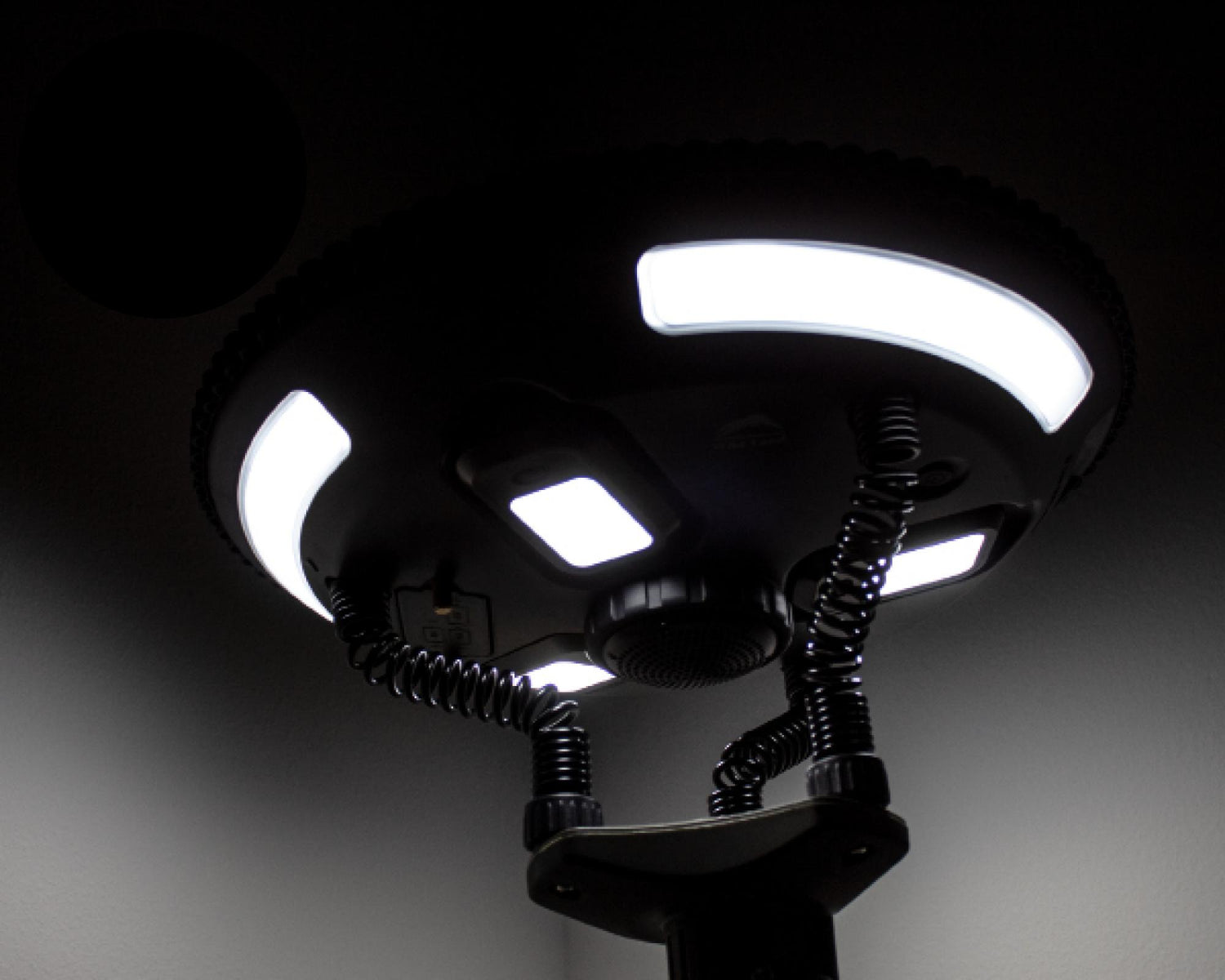 UFO Solar Light Light Pods & Speaker - Camping Light OVS