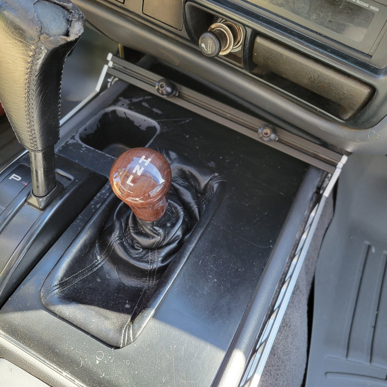 80 Series Center Console Mount
