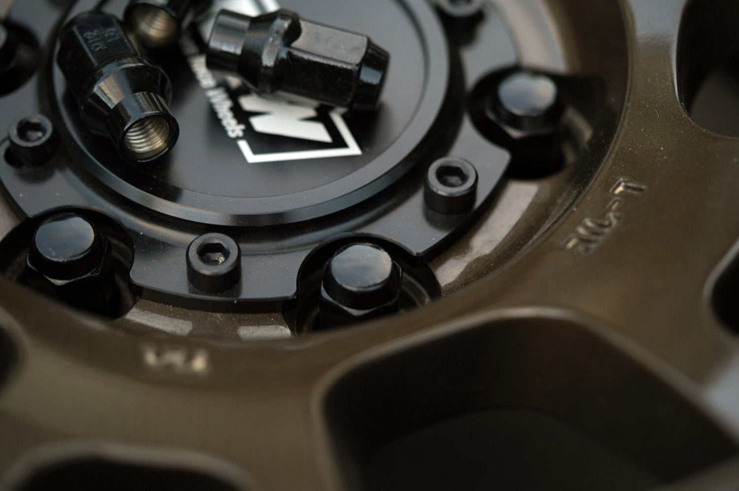 Hex Closed End Lug Nuts (14x1.5 ET) | Tundra, 4G Tacoma, 6G 4Runner, Jeep