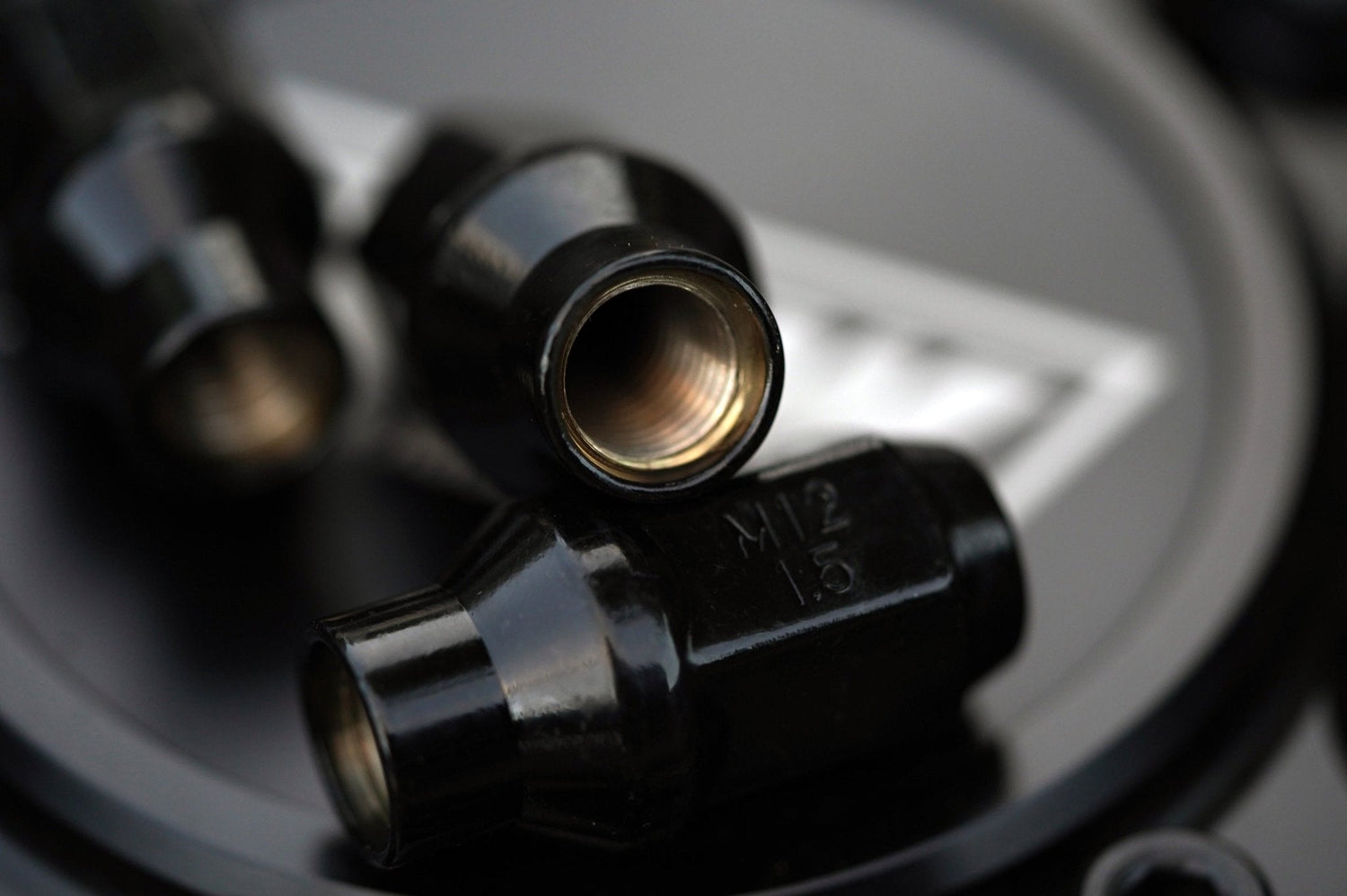 Hex Closed End Lug Nuts (14x1.5 ET) | Tundra, 4G Tacoma, 6G 4Runner, Jeep