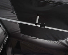 18089901 Bushveld hard shell roof top tent OVS
