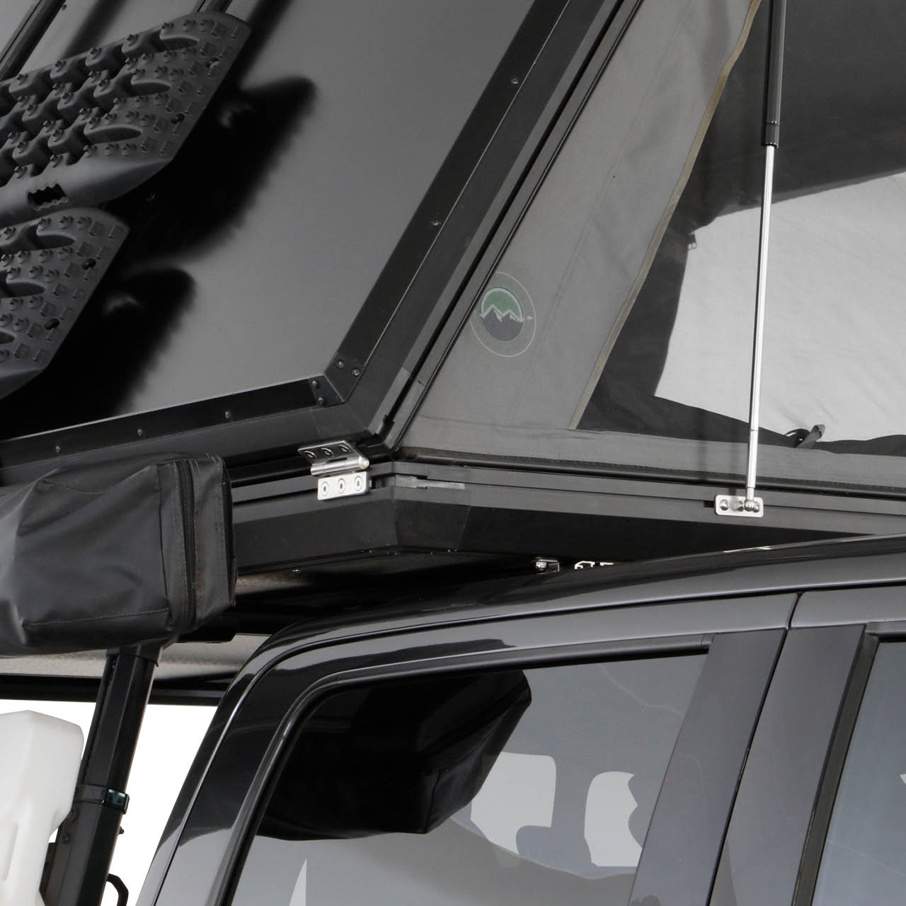 Aluminum Clam Shell Roof Top Tent Sidewinder Side Opening OVS