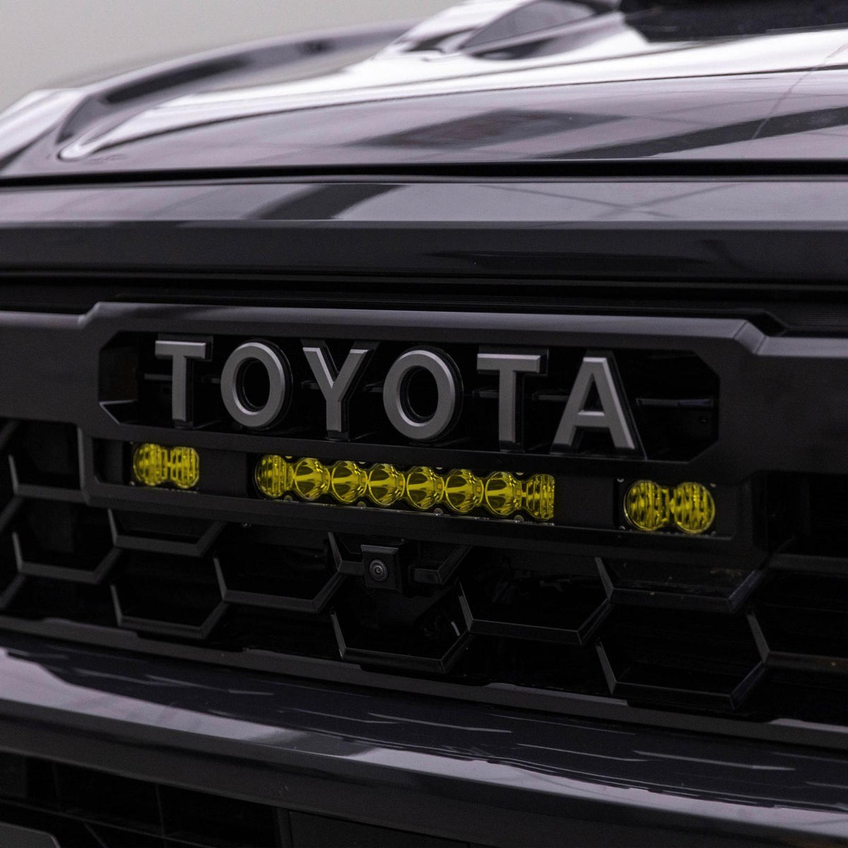 S8 10-inch/S2 Pro Grille Light Kit 2024-On Toyota Tacoma TRD Pro Clear Baja Designs