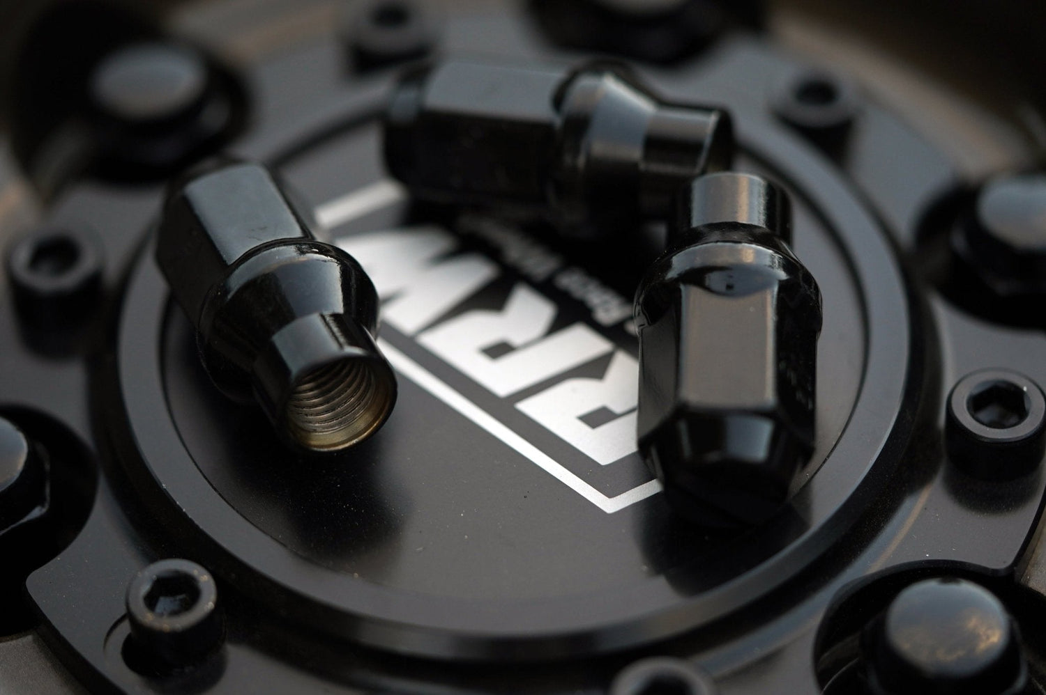 Hex Closed End Lug Nuts (14x1.5 ET) | Tundra, 4G Tacoma, 6G 4Runner, Jeep