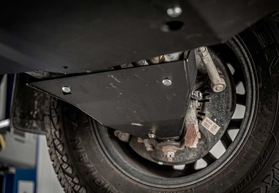 Lower Control Arm Skid Plate For 2007-2014 Toyota FJ Cruiser
