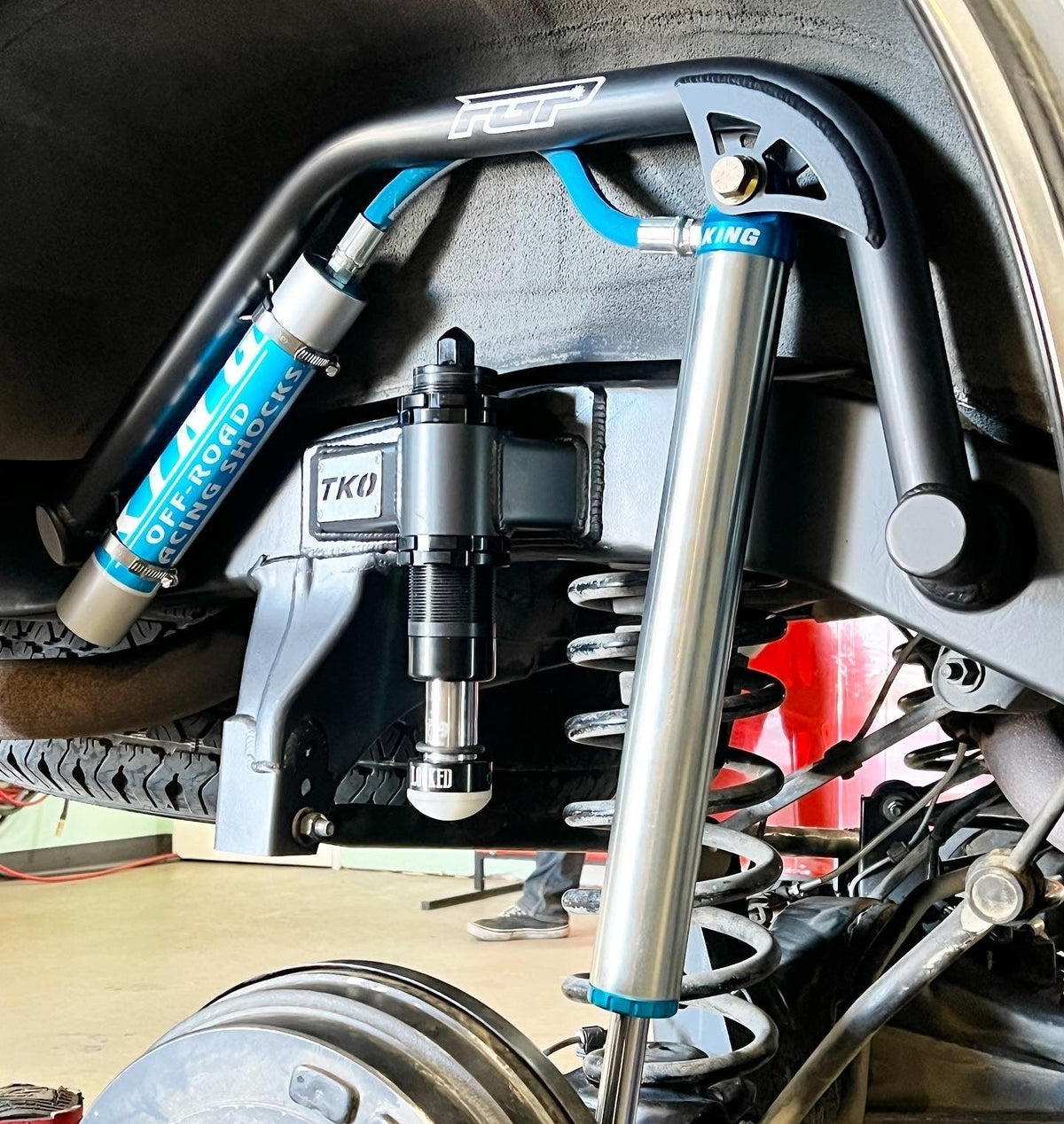 Outboard Shock Relocation (OSR) - 1st Gen Tacoma