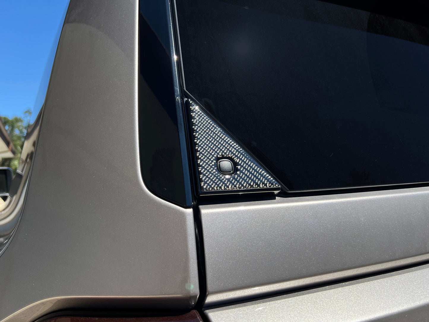 Liftgate Window Button Accent Trim Fits 2024-2026 Toyota Land Cruiser & Lexus GX550