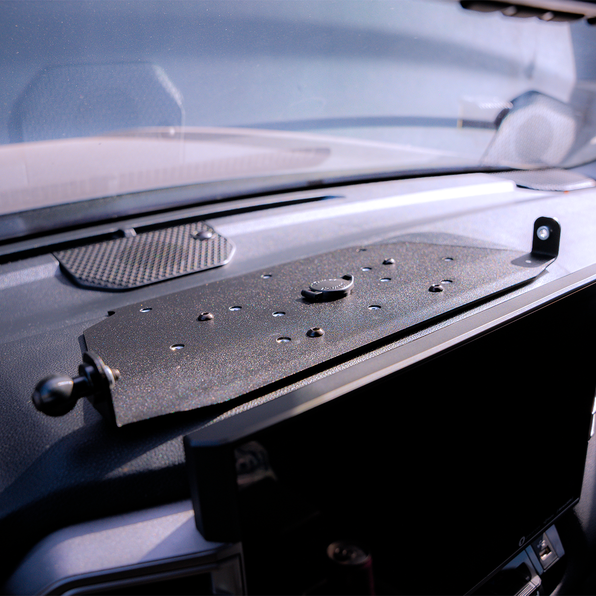 Dash Accessory Mount For 22+ Toyota Tundra