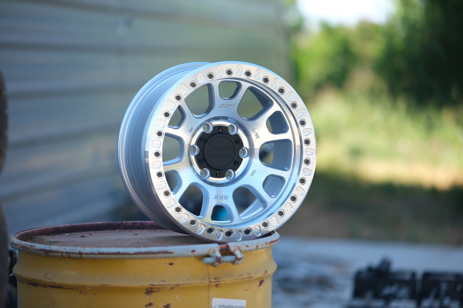 RR5-H FLOW FORMED 17x8.5 Hybrid Beadlock | BRUSHED ALUMINUM